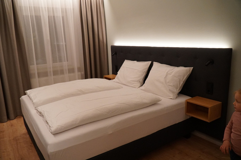 Bedroom 4, Stieglers - Restaurant Hotel Biergarten, Landshut