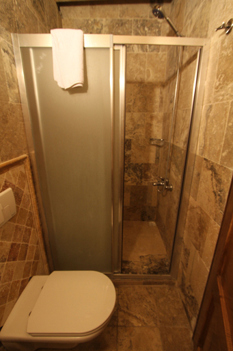 Bathroom 3, Goreme Mansion, Nevşehir