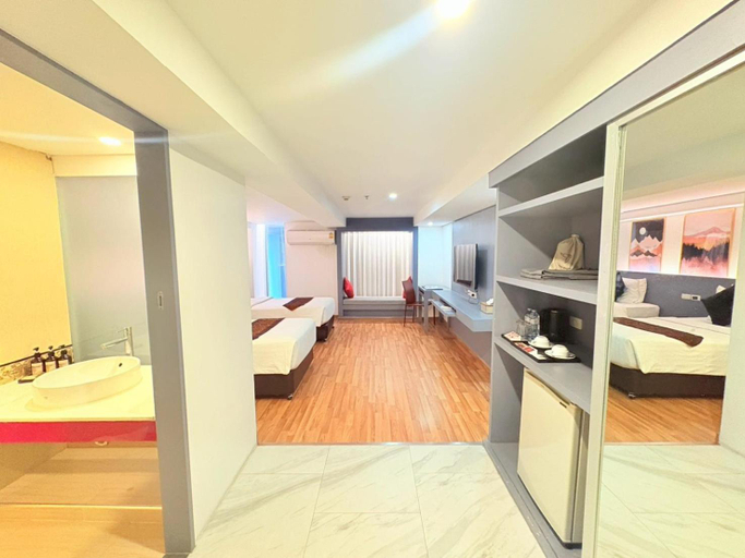 Bedroom 21