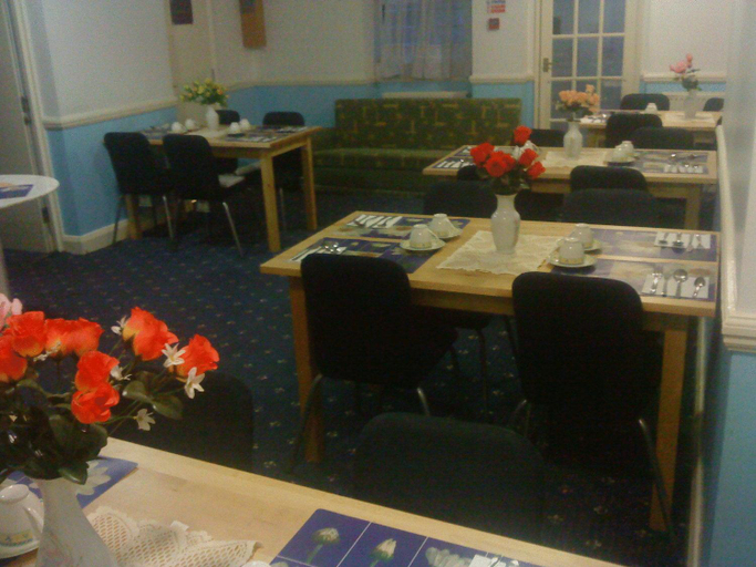 Food & Drinks 5, Hotel Sophia, London