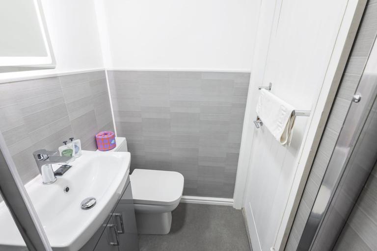Bathroom, Host Stay Clifton Studio 3, Darlington
