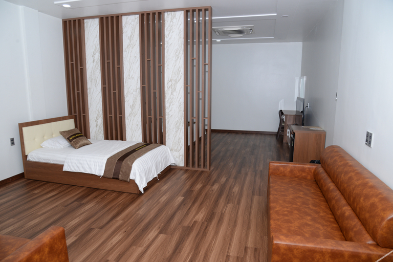 Bedroom 3, Hoang Hung Hotel, Di An