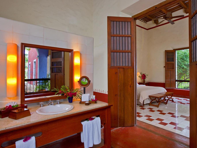 Bathroom 5, Hacienda Santa Rosa, Maxcanú