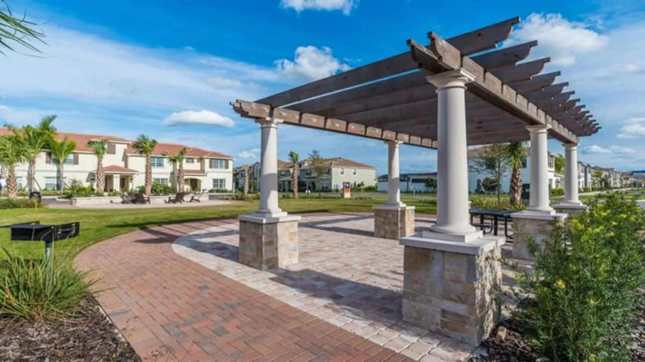 Room 4, Upstay - Modern Home w Pool Near Disney, Osceola