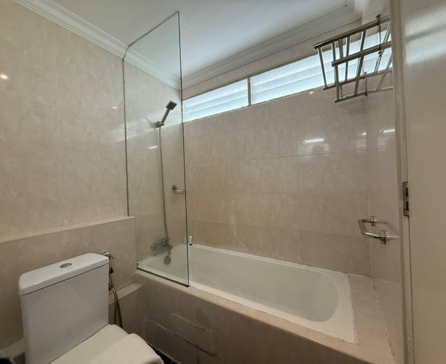 Bathroom 9