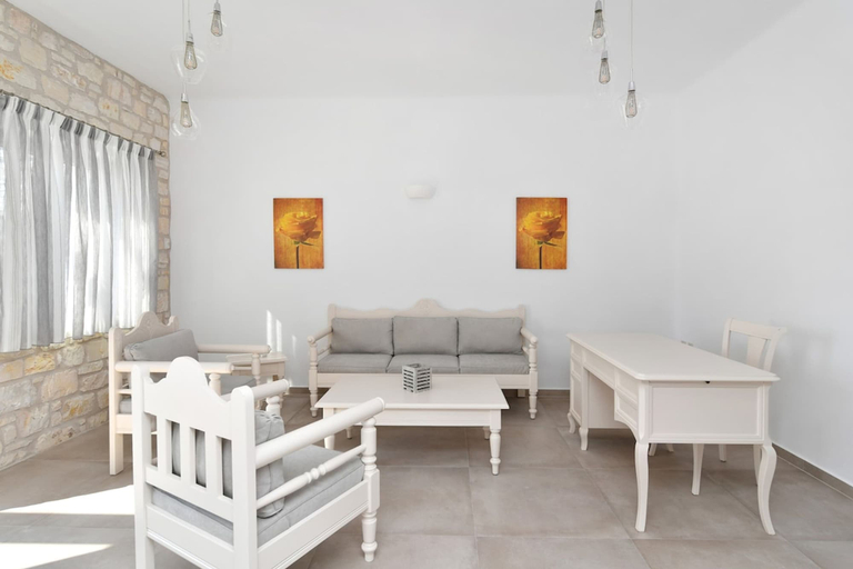 Room 4, Happy 2-bedroom sea View House Pool Jacuzzi, South Aegean