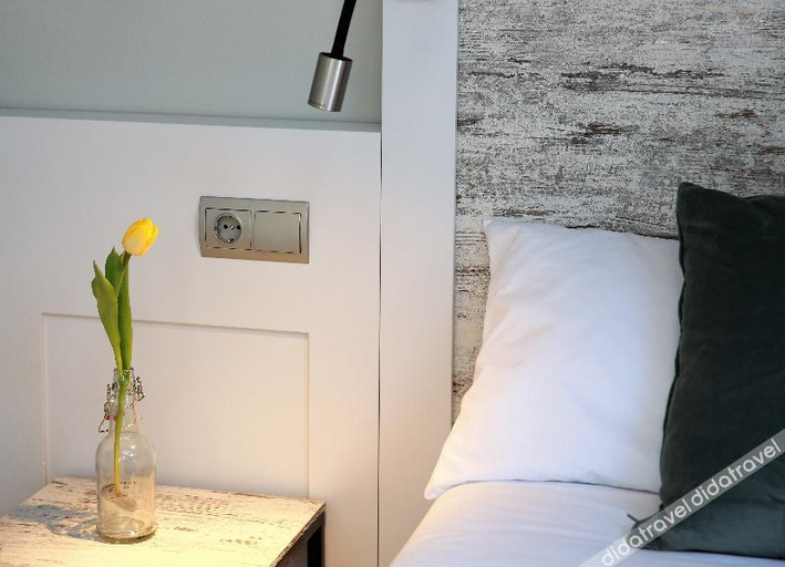 Bedroom 2, Hotel Cims de Camprodon, Girona