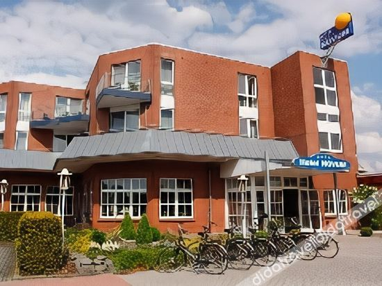 Others 5, Hotel Novum, Aurich