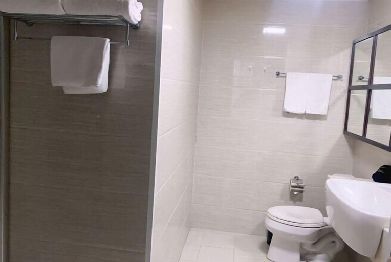 Bathroom 3, Kunlun Hotel, Nantong