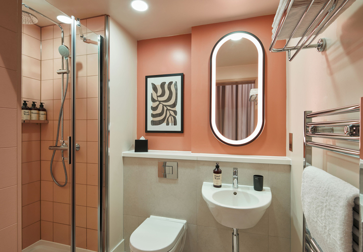 Bathroom 4, master Cannon, London