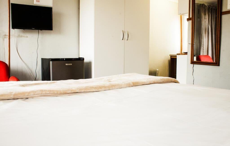 Bedroom 2, Run N Fire Garden Court, Motjane