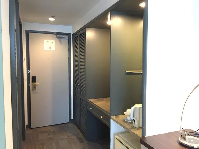Bathroom 4
