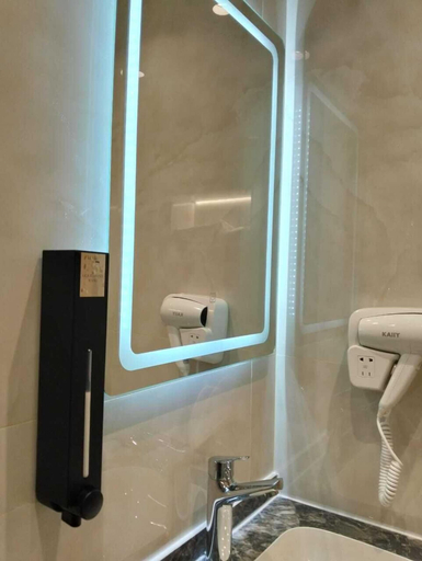 Bathroom 4, Captain’s Hotel, Aqaba