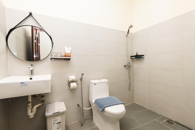 Bathroom 4, 9 Hostel and Suites, District 1