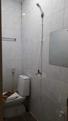 Bathroom 2, EXPRESS O 91674 Penginapan Bm Prima, Bengkalis