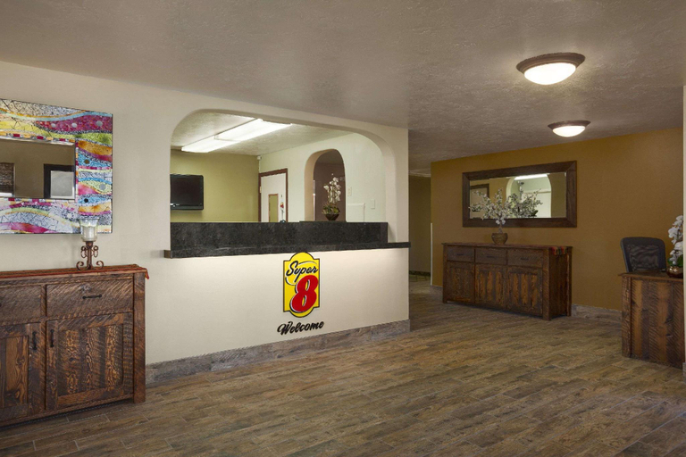 Public Area 2, Super 8 by Wyndham Idaho Falls, Bonneville