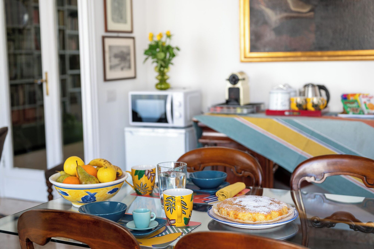 Food & Drinks 4, Libertà 102 Guest House Palermo, Palermo