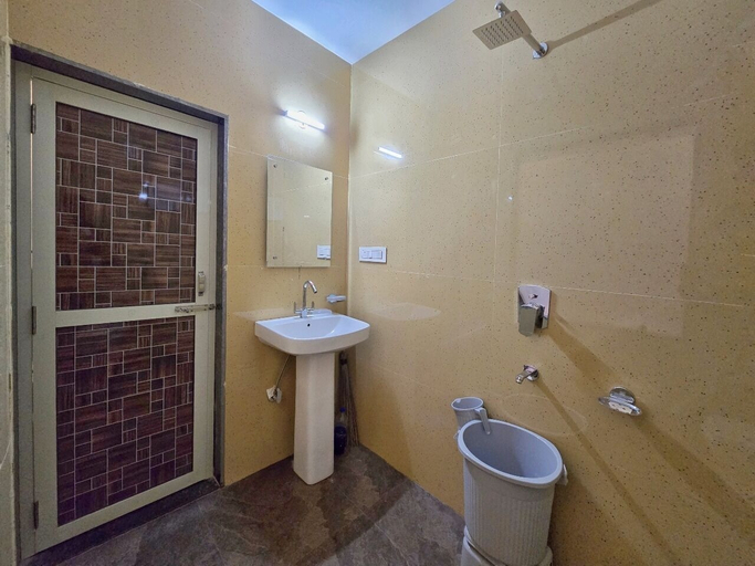 Others 3, Aghor Guest House, Kangra