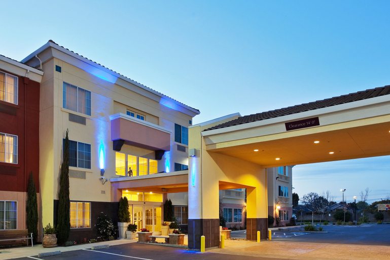 Exterior & Views 2, Holiday Inn Express & Suites BERKELEY by IHG, Alameda