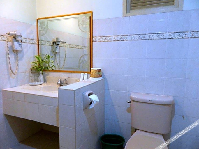 Bathroom, DJ Paradise Hotel, Malolos City