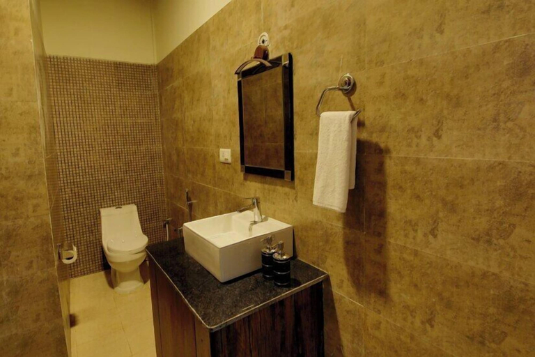 Bathroom 3, MJ River Resort By DLS Hotels, Garhwal