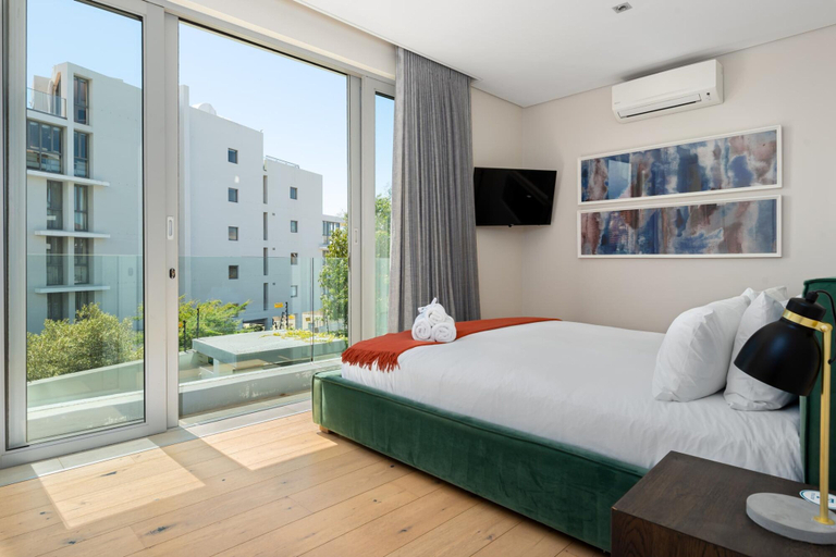 Room 5, Modern 2bed Apt in Green Point Cape Town Nobelium, City of Cape Town