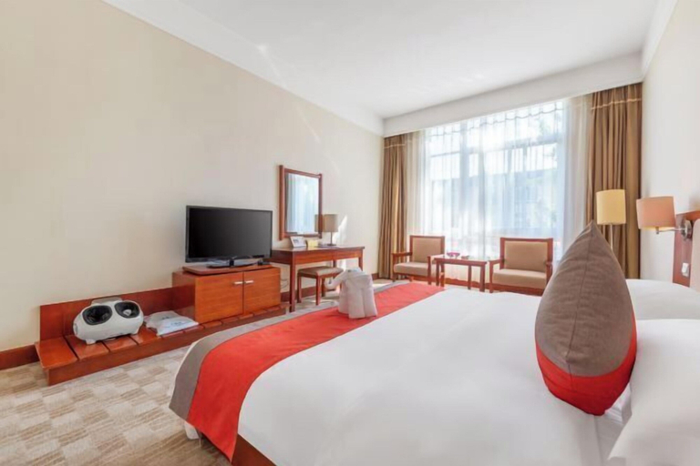 Bedroom 3, Tengchong Airport Sightseeing Hotel, Baoshan