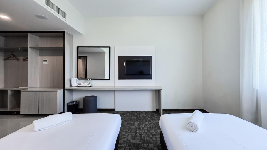 Bedroom 13