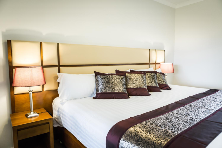 Others 2, Foothills, Yarra Ranges - Lilydale