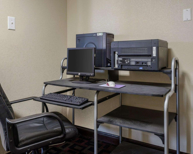 Others 4, Quality Inn, Simpson
