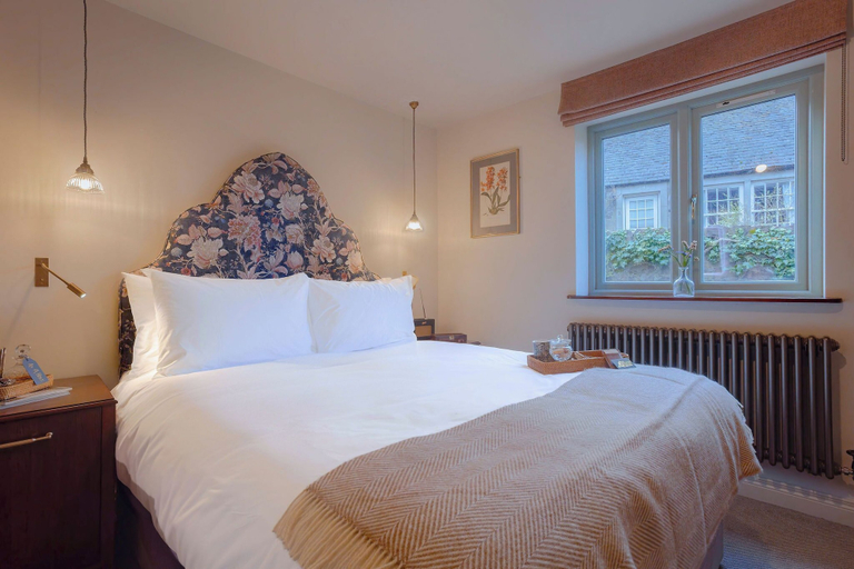 Bedroom 2, The Boars Head, Fife