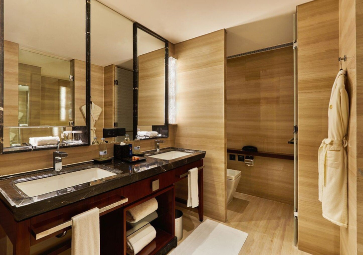Bathroom 5, Mandarin Oriental Pudong, Shanghai, Shanghai