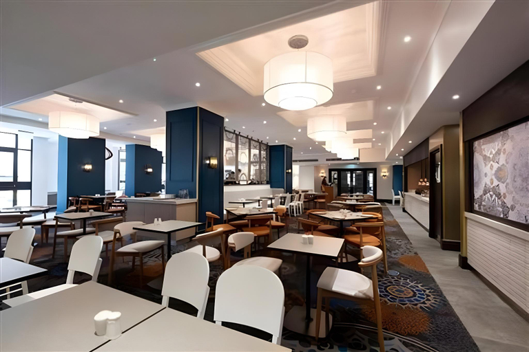 Food & Drinks 5, Tavistock Hotel, London