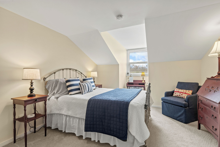 Bedroom 2, The Captain Stannard, Middlesex