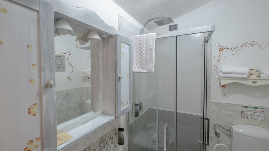 Bathroom 3, Il Castagnolo Country B&B, Siena