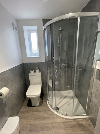 Bathroom 4, Ruskin Hotel, Blackpool