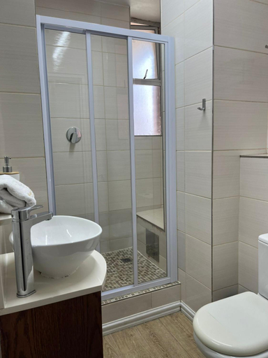 Others 5, Exclusive Stays @ Rea's Oceanic Hotels, eThekwini