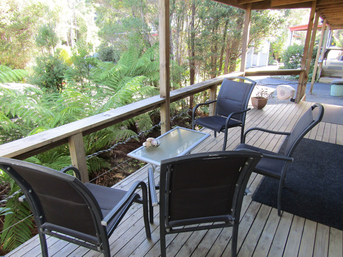 Others 5, The Crays Accommodation, West Coast
