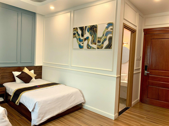 Bedroom 3, Thuan Phat Hotel, Long My