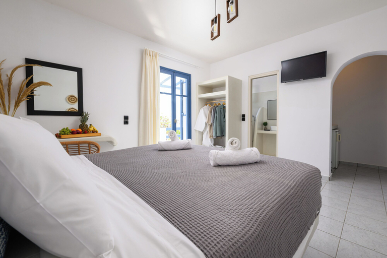 Bedroom 4, Blue Heart Luxury Suites, South Aegean