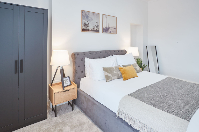 Room 5, Host Stay Anchors Away, Redcar and Cleveland