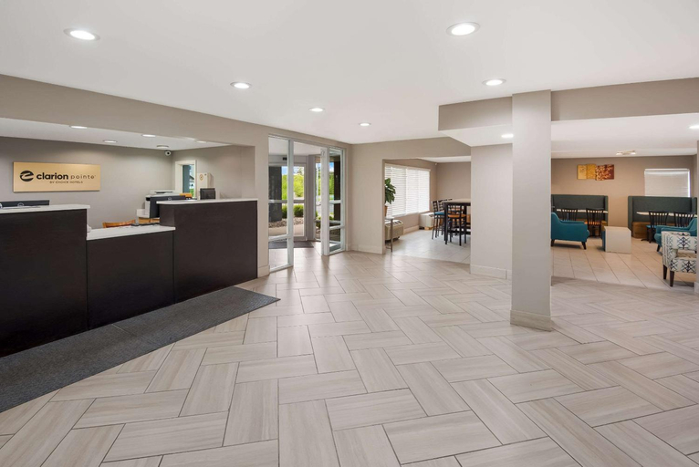 Public Area 2, Clarion Pointe Indianapolis Northeast, Marion