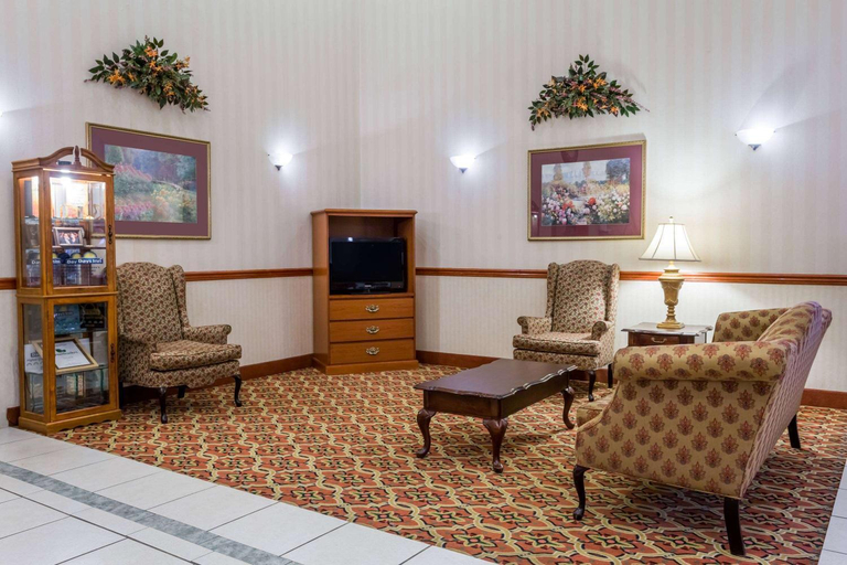 Public Area 2, Days Inn by Wyndham Fordyce, Dallas