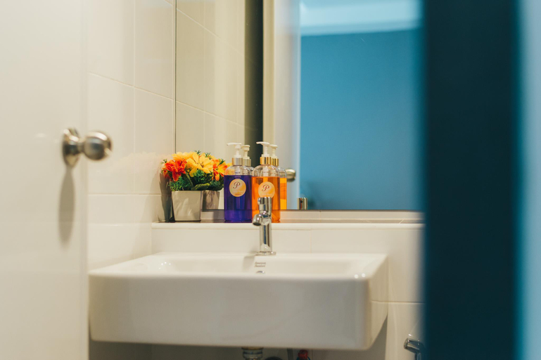 Bathroom 17