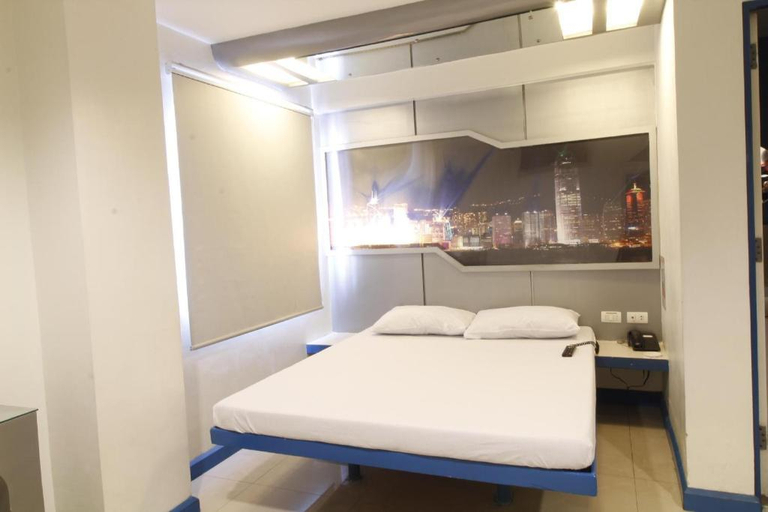 Bedroom 5, Astrotel Guadalupe, Taguig