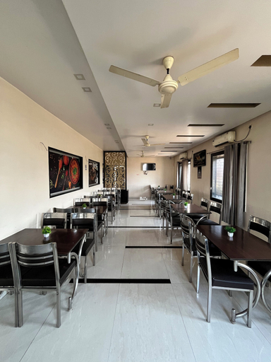 Food & Drinks 3, Hotel Bhagyalaxmi, Satara