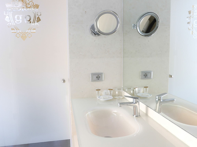 Bathroom 5, Greif Hotel & Spa Trieste, Trieste