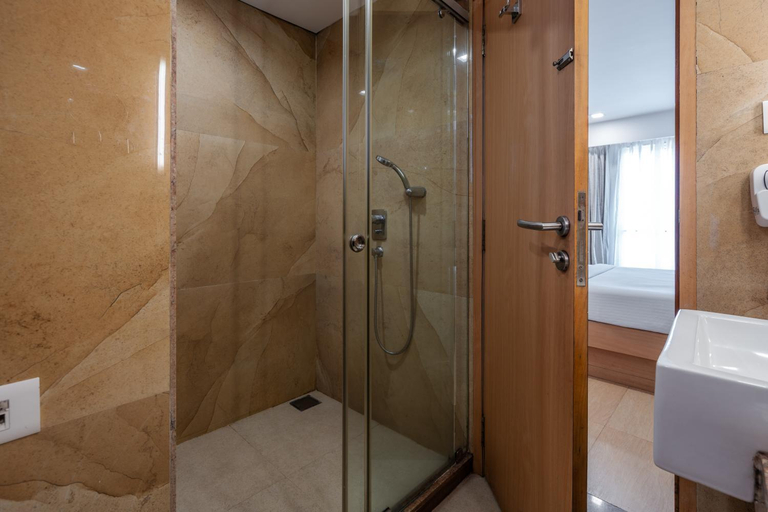 Bathroom 4, GCC Northside Hotel, Thane