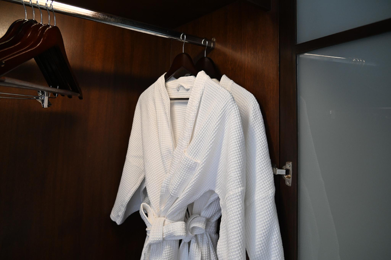 Amenities 12