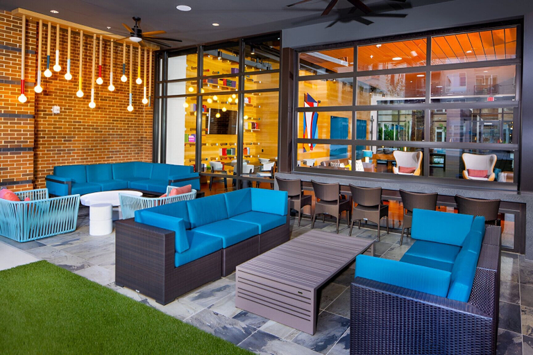 Food & Drinks 5, Huntington Apartments near Cameron Run - We Host, Fairfax